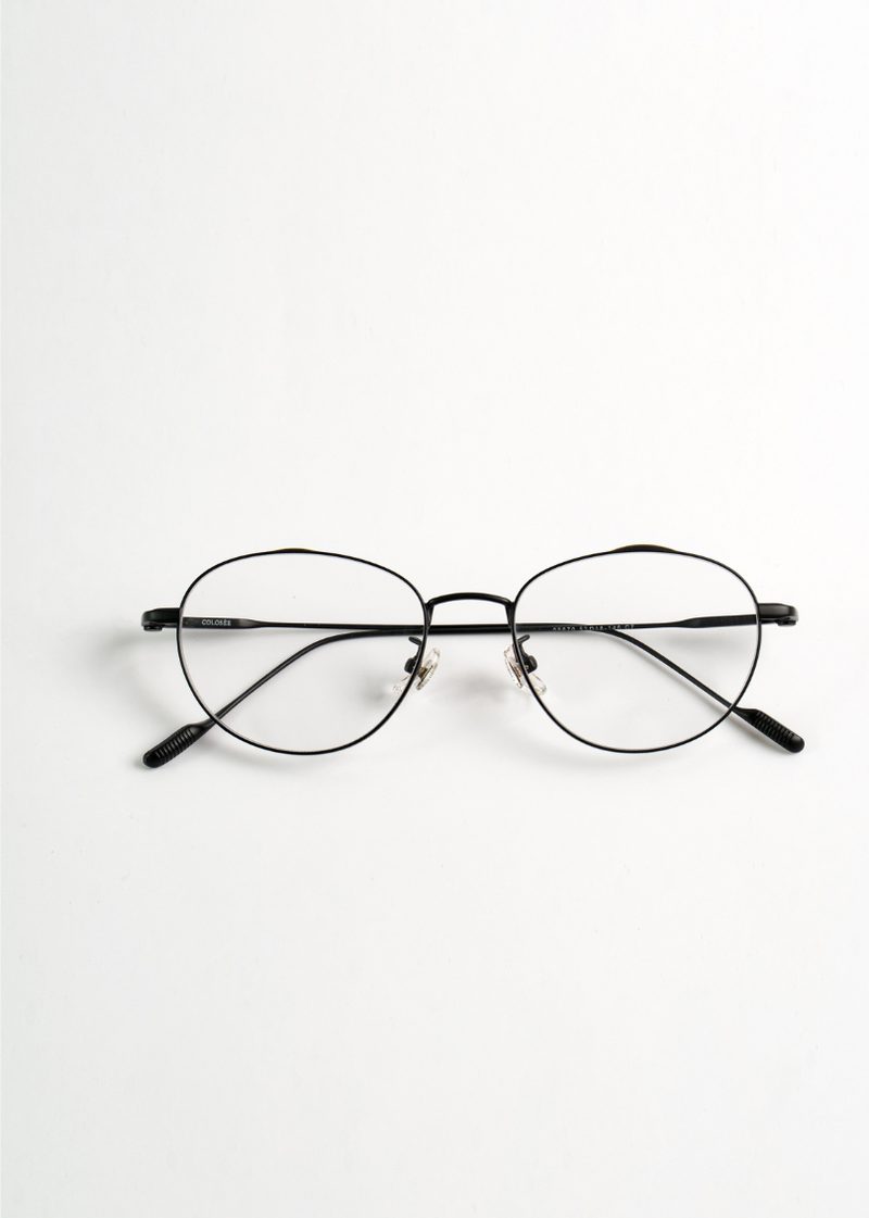Ảnh kính râm chụp nền trắng cho thương hiệu Colosee Eyewear