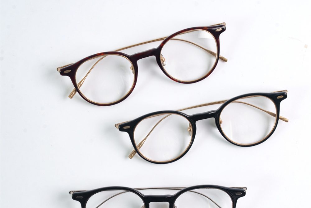 Ảnh sản phẩm kính mắt nền trắng — dự án Colosee Eyewear