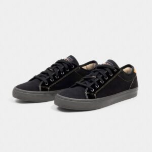 chụp ảnh giày thể thao